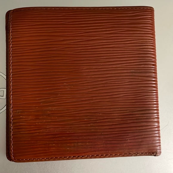 Louis Vuitton Vintage Portefeiulle Marco Kenyan Fawn Epi Leather Bifold Wallet - Picture 2 of 13